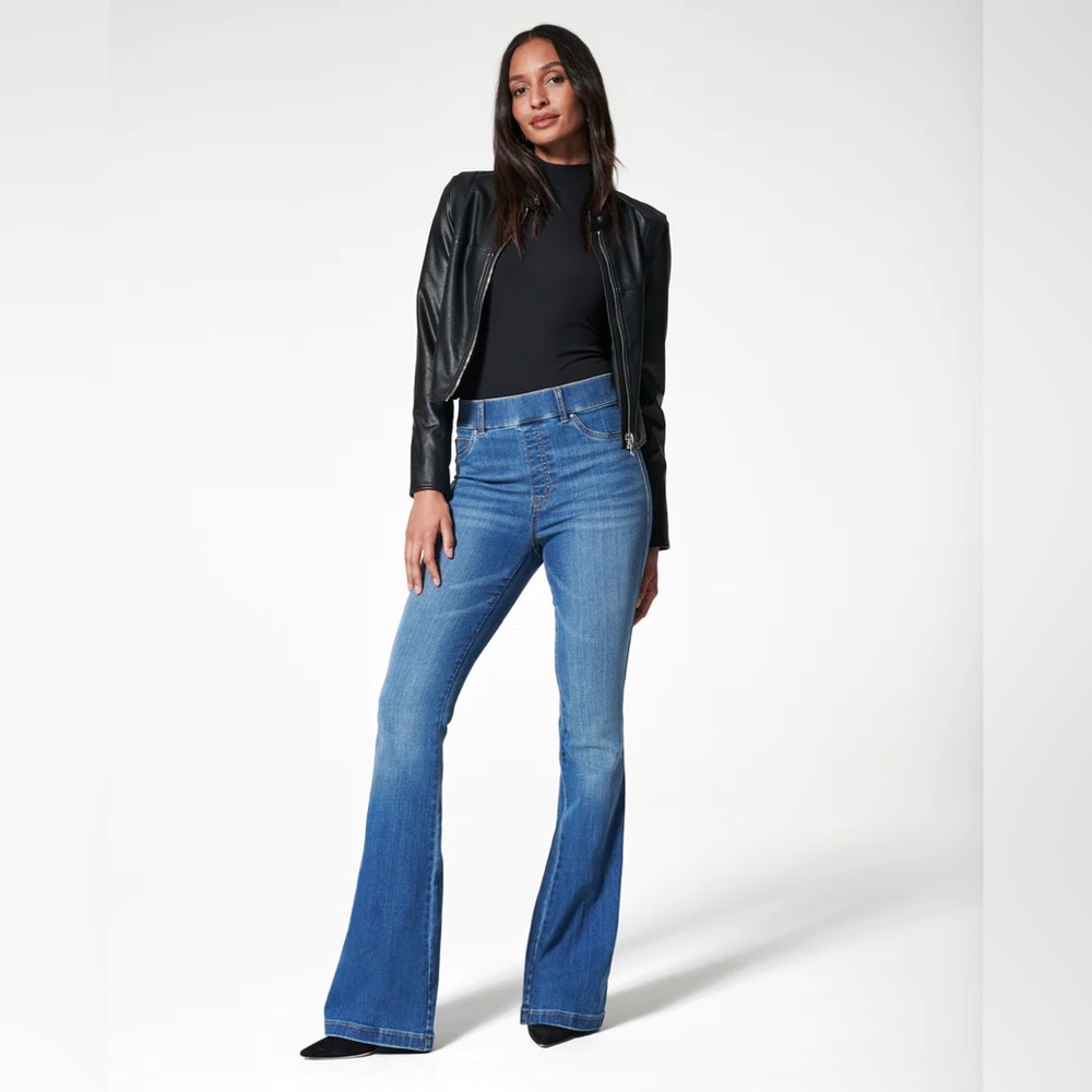 💎 Spanx 20456 Flare Jeans